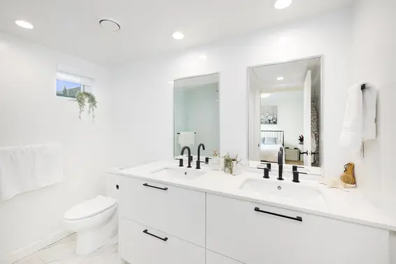 444 545 East 2nd Street, North Vancouver For Sale - image 16