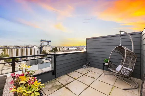 444 545 East 2nd Street, North Vancouver For Sale - image 25