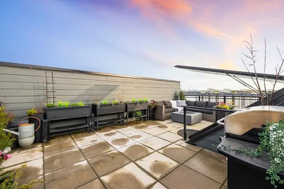 444 545 East 2nd Street, North Vancouver For Sale - image 27