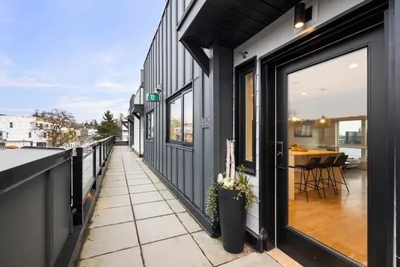 444 545 East 2nd Street, North Vancouver For Sale - image 37