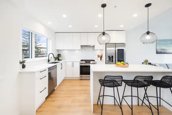 444 545 East 2nd Street, North Vancouver For Sale - image 5