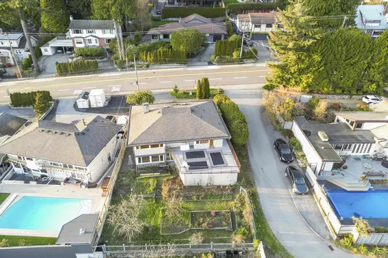 437 East 29th Street, North Vancouver For Sale - image 5