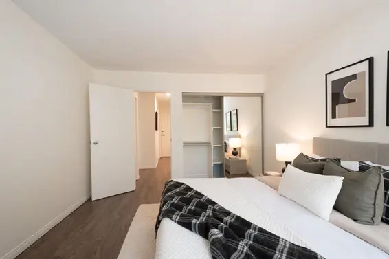 304 1515 Chesterfield Avenue, North Vancouver For Sale - image 13