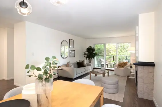 304 1515 Chesterfield Avenue, North Vancouver For Sale - image 3