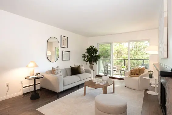 304 1515 Chesterfield Avenue, North Vancouver For Sale - image 4