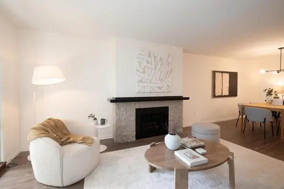 304 1515 Chesterfield Avenue, North Vancouver For Sale - image 5