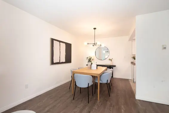 304 1515 Chesterfield Avenue, North Vancouver For Sale - image 7