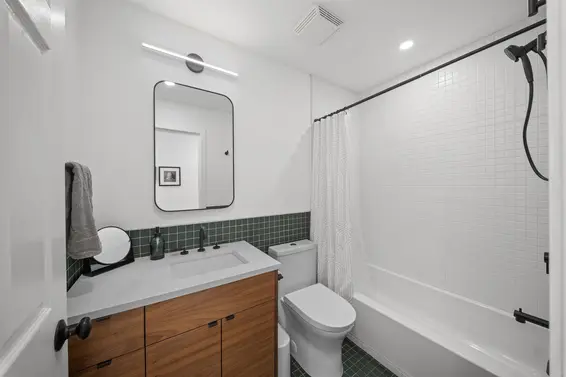 18 222 East 5th Street, North Vancouver For Sale - image 21
