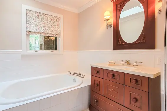 4649 Clovelly Walk, West Vancouver For Sale - image 26