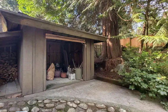 4649 Clovelly Walk, West Vancouver For Sale - image 36