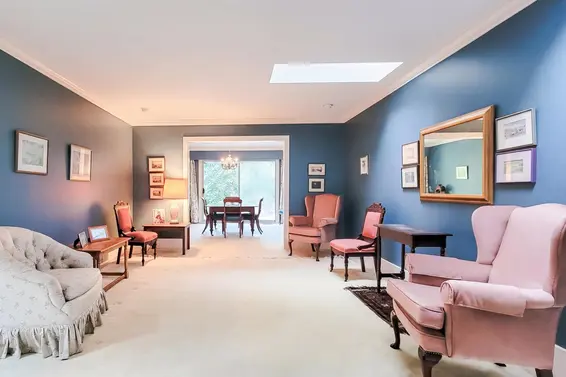 4649 Clovelly Walk, West Vancouver For Sale - image 9