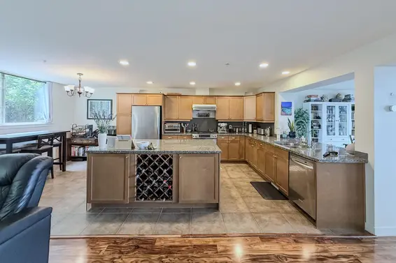 8676 Seascape Drive, West Vancouver For Sale - image 12
