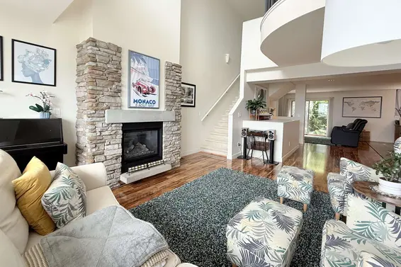 8676 Seascape Drive, West Vancouver For Sale - image 6