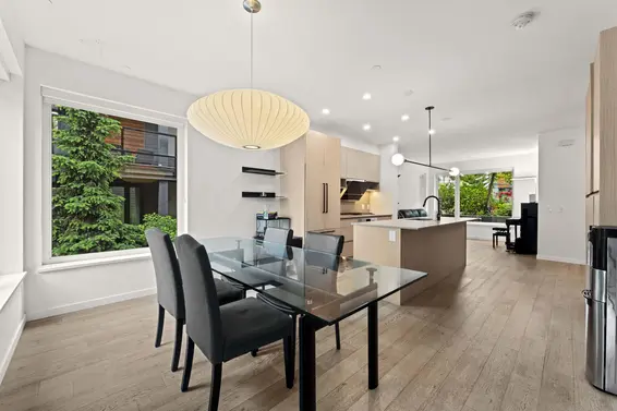 42 528 East 2nd Street, North Vancouver For Sale - image 5