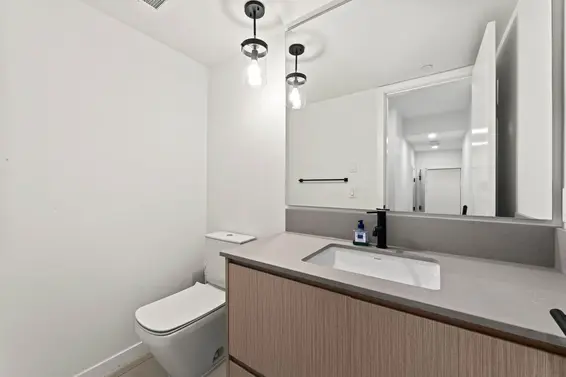 42 528 East 2nd Street, North Vancouver For Sale - image 7