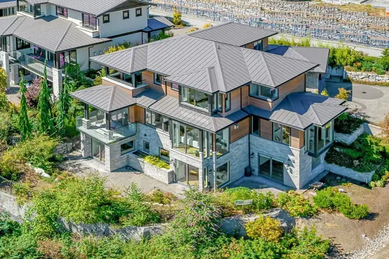 2121 Union Court, West Vancouver For Sale - image 2