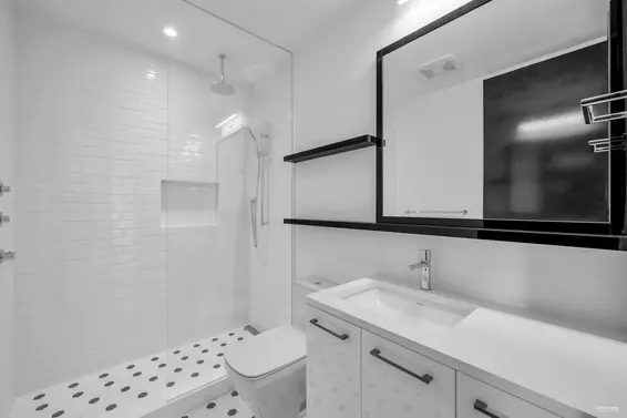 2121 Union Court, West Vancouver For Sale - image 37