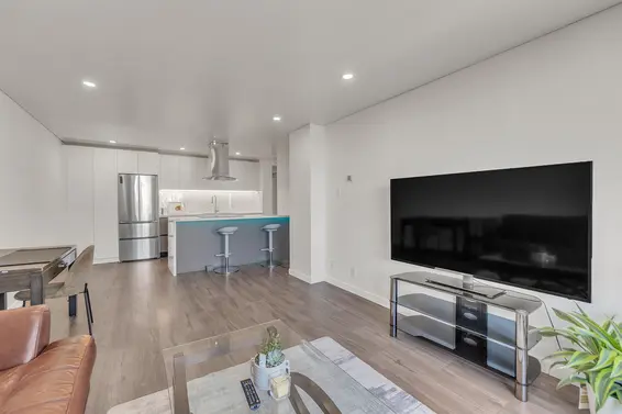 1207 2016 Fullerton Avenue, North Vancouver For Sale - image 9