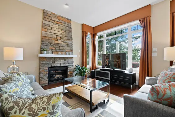 300 Ocean Crest Drive, West Vancouver For Sale - image 11