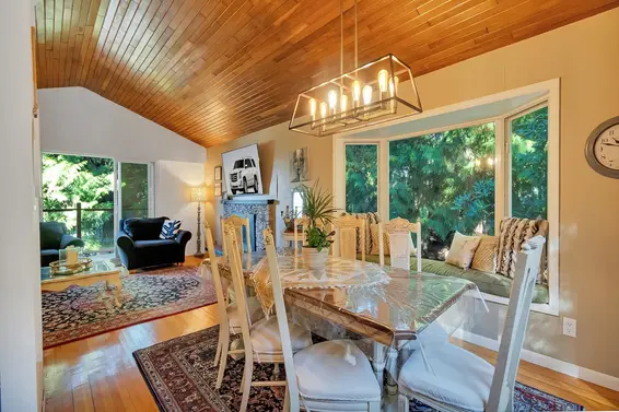 5325 Marine Drive, West Vancouver For Sale - image 10