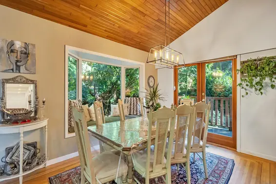 5325 Marine Drive, West Vancouver For Sale - image 3