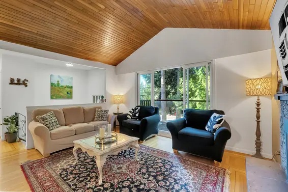 5325 Marine Drive, West Vancouver For Sale - image 4