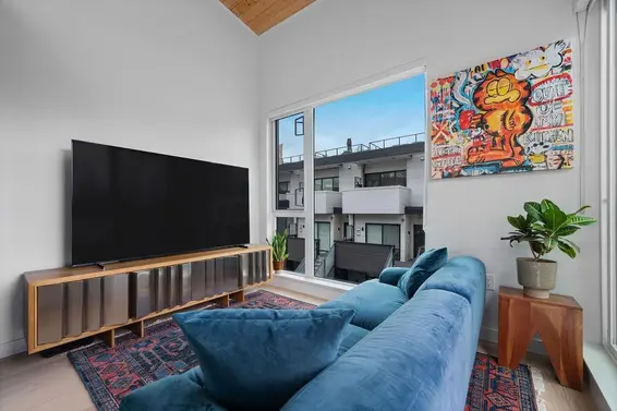201 650 East 2nd Street, North Vancouver For Sale - image 14
