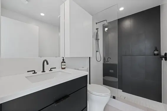 201 650 East 2nd Street, North Vancouver For Sale - image 25