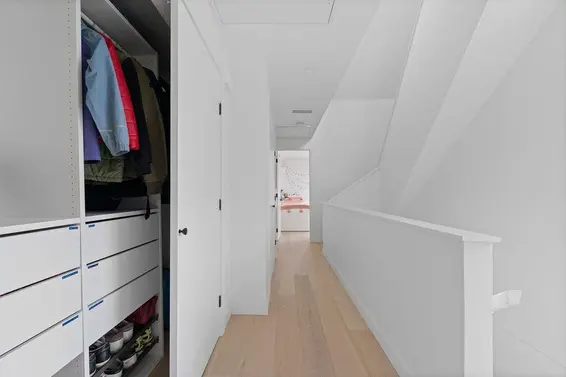 201 650 East 2nd Street, North Vancouver For Sale - image 32