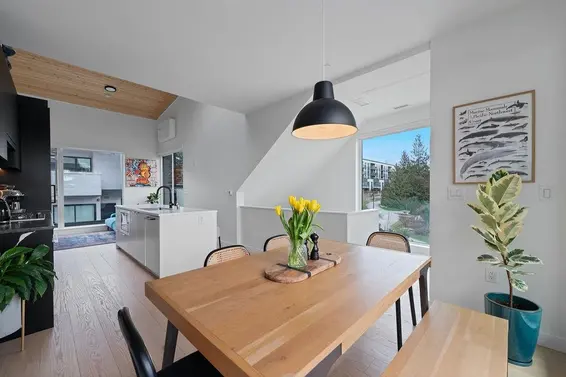 201 650 East 2nd Street, North Vancouver For Sale - image 8