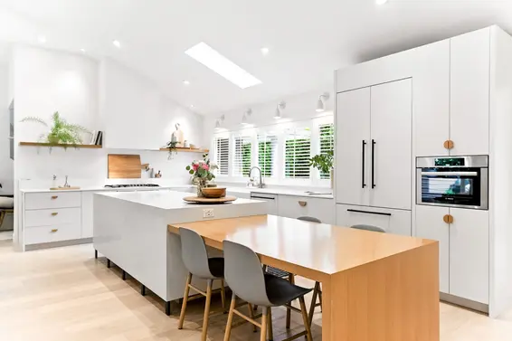 5621 Eagle Harbour Road, West Vancouver