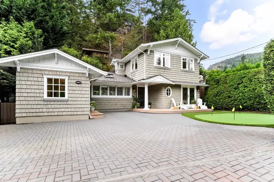 5621 Eagle Harbour Road, West Vancouver For Sale - image 28