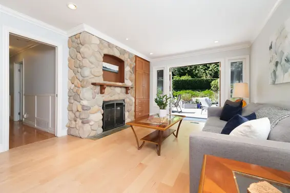 4627 Valley Road, North Vancouver For Sale - image 6