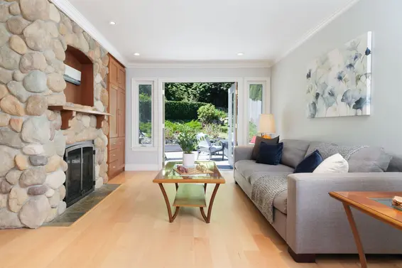 4627 Valley Road, North Vancouver For Sale - image 7