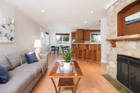 4627 Valley Road, North Vancouver For Sale - image 9