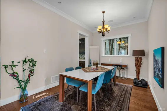 484 West Queens Road, North Vancouver For Sale - image 7