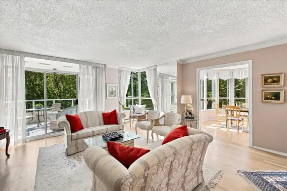 402 995 Roche Point Drive, North Vancouver For Sale - image 2