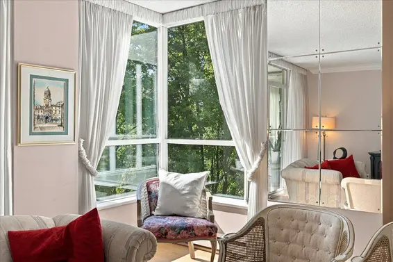 402 995 Roche Point Drive, North Vancouver For Sale - image 4