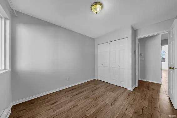 1 910 West 16th Street, North Vancouver For Sale - image 19
