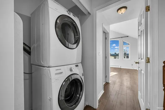 1 910 West 16th Street, North Vancouver For Sale - image 24
