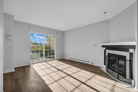 1 910 West 16th Street, North Vancouver For Sale - image 9