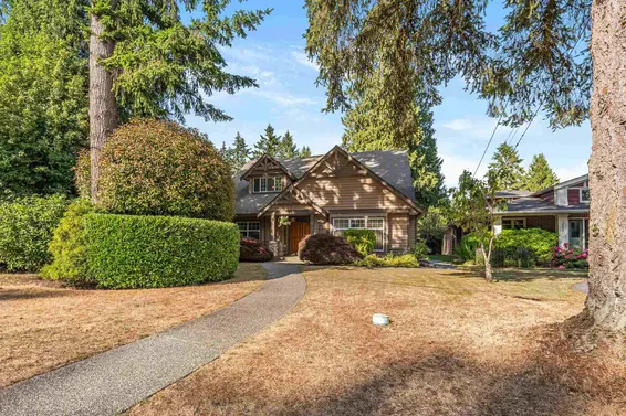 3538 Bluebonnet Road, North Vancouver For Sale - image 2