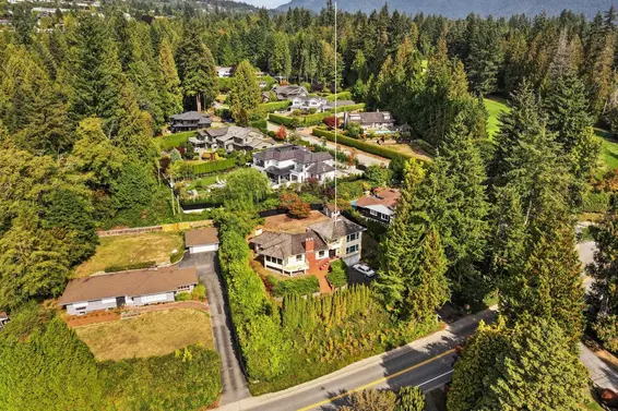 535 Stevens Drive, West Vancouver For Sale - image 33