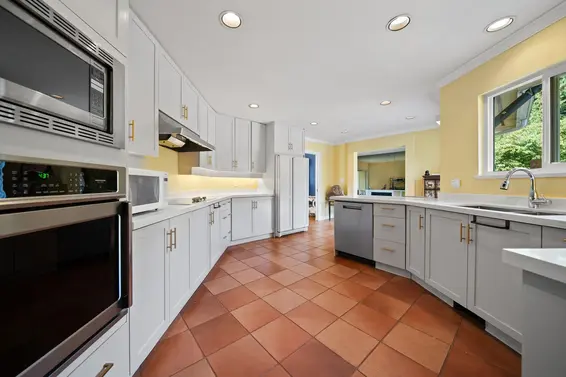 535 Stevens Drive, West Vancouver For Sale - image 9