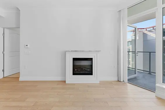 706 199 Victory Ship Way, North Vancouver For Sale - image 6