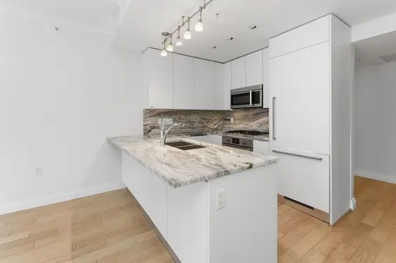 706 199 Victory Ship Way, North Vancouver For Sale - image 9