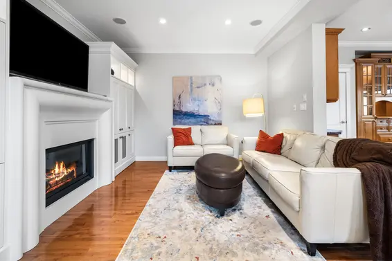 4047 Woodbury Avenue, North Vancouver For Sale - image 10