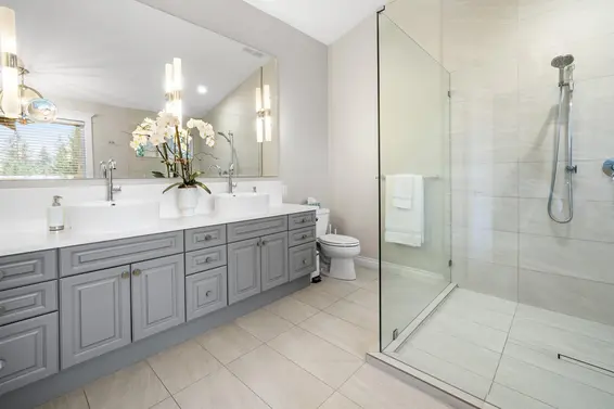 4047 Woodbury Avenue, North Vancouver For Sale - image 16