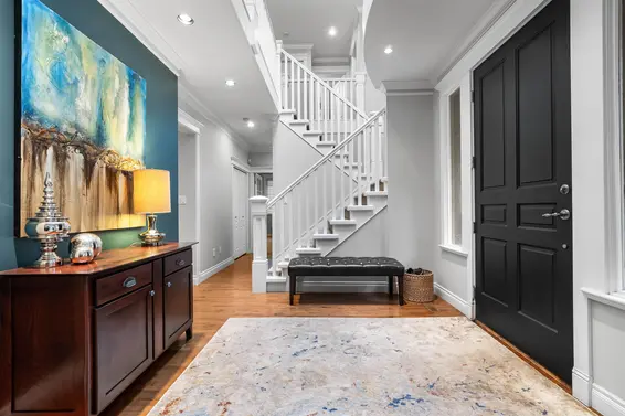 4047 Woodbury Avenue, North Vancouver For Sale - image 2