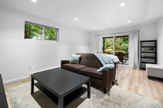 4047 Woodbury Avenue, North Vancouver For Sale - image 25